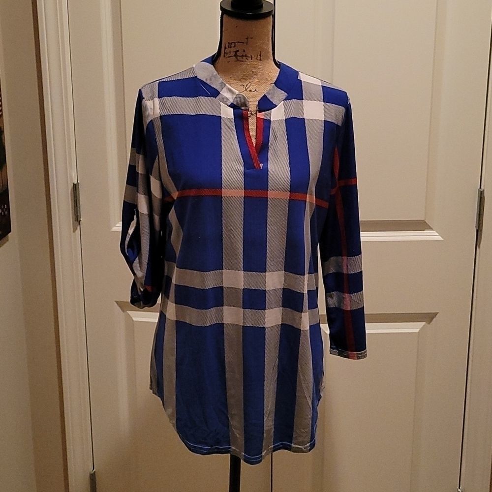 3/4 length sleeves, checked design, with colors, black, red and blue